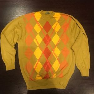 V-Neck men’s sweater